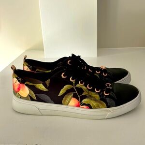 Round Toe, Lace Up, Distinctive Peach Blossom Print . EUC